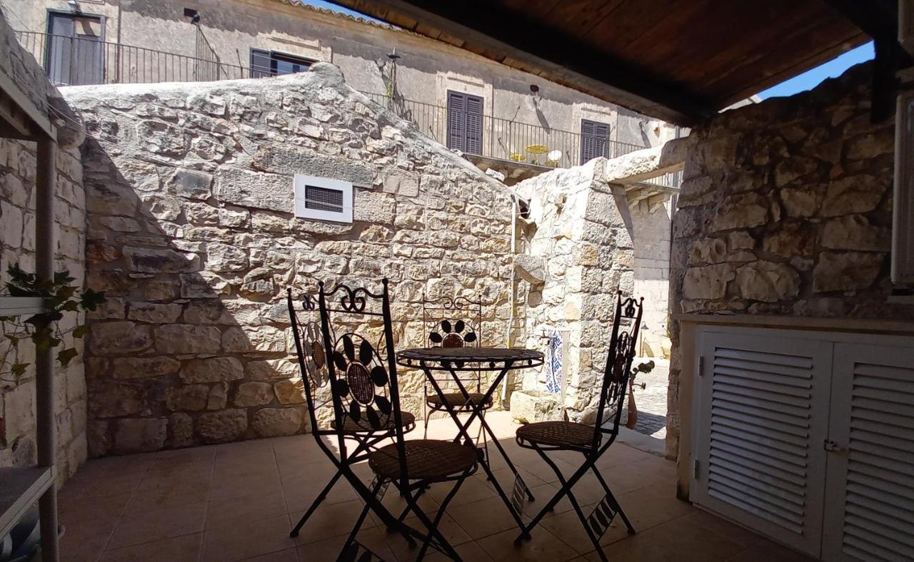 Agriturismo Villa Flavia Casa Serrafiori Екстер'єр фото