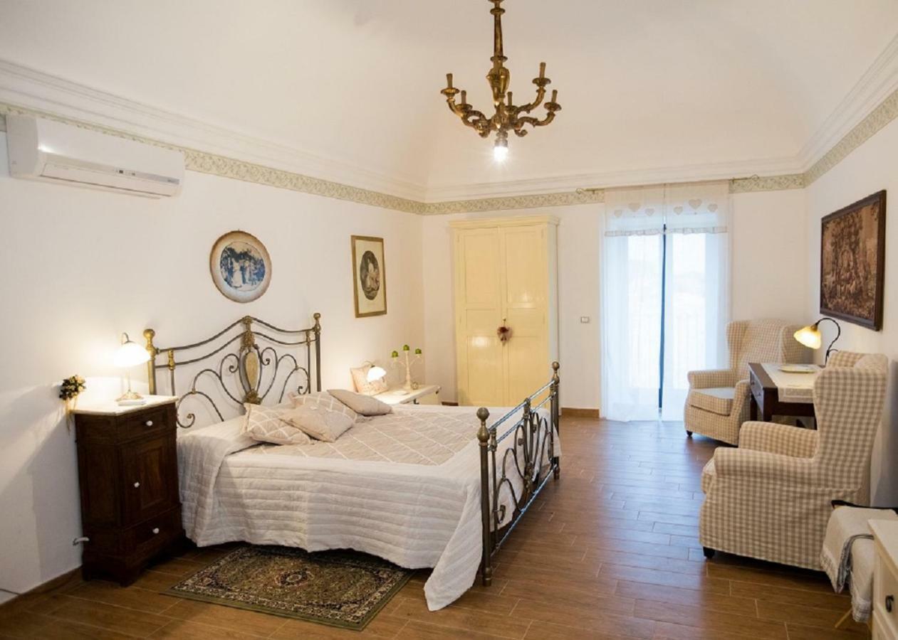 Agriturismo Villa Flavia Casa Serrafiori Екстер'єр фото